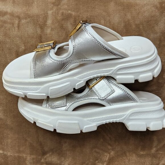 Gucci Aguru Leather Sandal, Authentic - Picture 2 of 9